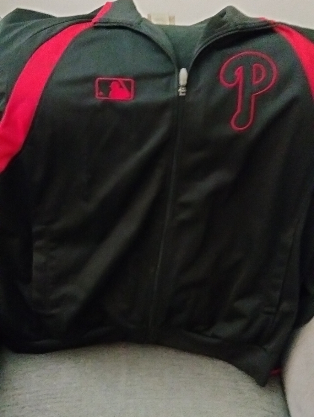 Philadelphia Phillies Black & Red Zip Jacket